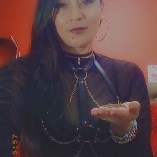 Model - Frida Grey sph