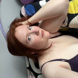 Model - Molly Ana Busty