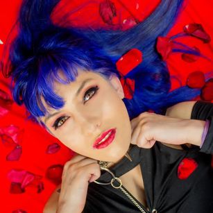 Model - Marie Morgasn dildo