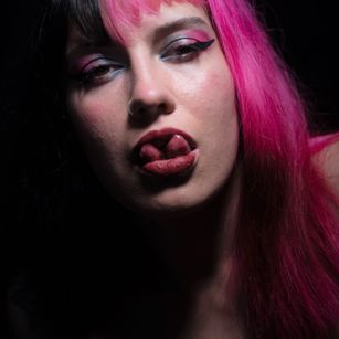 Model - Marie Morgasn cum