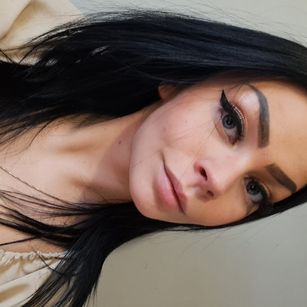 Model - StacyLips kiss