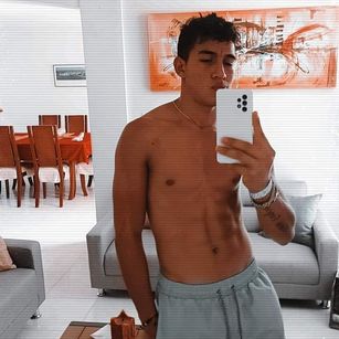 Model - Philip Smith sport