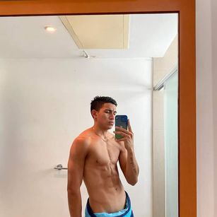 Model - Philip Smith jerkoff