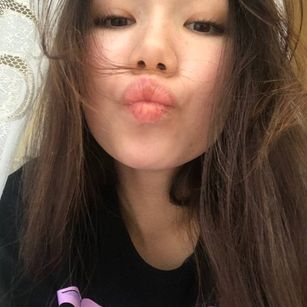 Model - Laura Lee cute