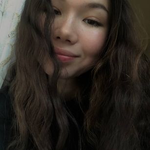 Model - Laura Lee asian