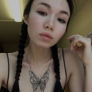 Model - Laura Lee 18