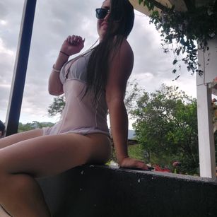 Model - CathySanz dominate