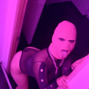 Model - SiennaScott dp