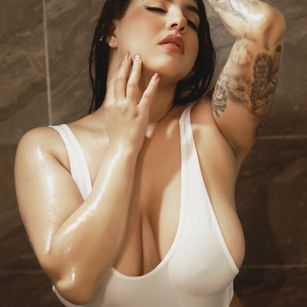 Model - SiennaScott stripper