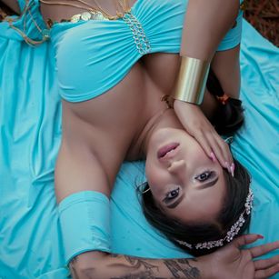 Model - SiennaScott dildoplay