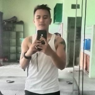 Model - URfutureBABE sexy