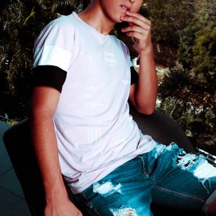 Model - Charlie Miller joi