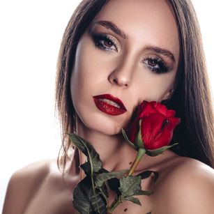 Model - Maya Alvarez joi