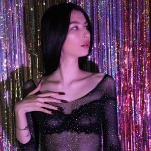 Model - Karolina fuckmachine