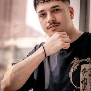 Model - JoshKnight feet