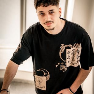 Model - JoshKnight young