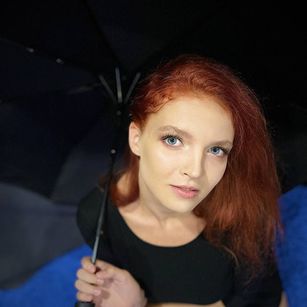 Model - Jessamine dildo