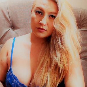 Model - Lady Lexie Sex gag