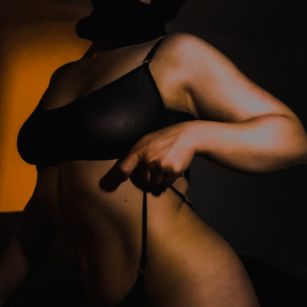 Model - NaomiBoa beauty