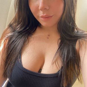 Model - Lilith Rosee bdsm