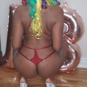 Model - ATLbigbootydominatrixswitch bigtits