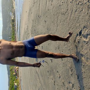 Model - kiliiamp adam cum