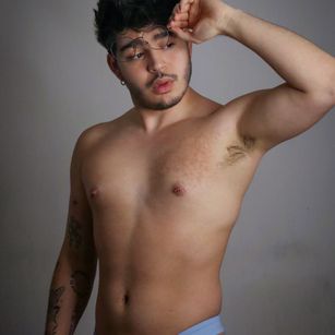 Model - Elioth Evans bdsm