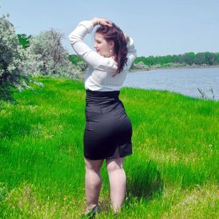 Model - Amber Rosy 4