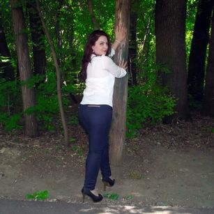 Model - Amber Rosy 5