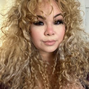 Model - Vicky Plush BBW