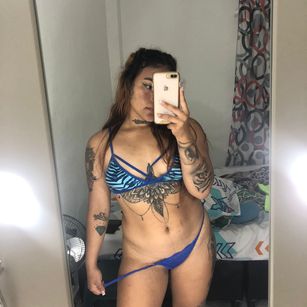 Model - Carly Daniela Loaiza Barrios parejas