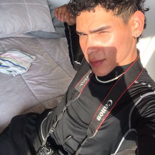 Model - Poysonsam happy