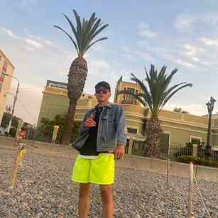 Model - Poysonsam cute