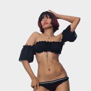 Model - shumy latina