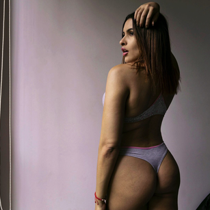 Model - Danna bigass