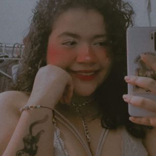 Model - Melany Love curlyhair