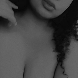 Model - Alejandra Conde femdom