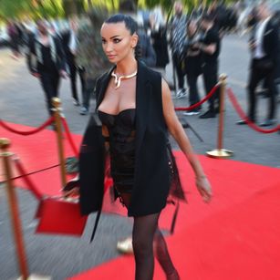 Model - ALYSSIA KENT joi