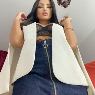 Model - ALYSSIA KENT sexy