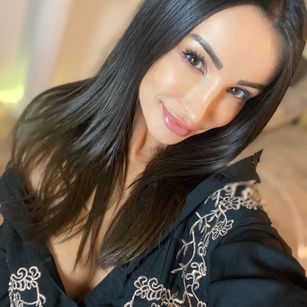 Model - ALYSSIA KENT play