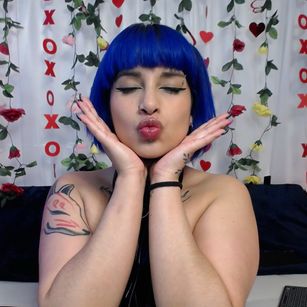 Model - Tammy Moshe squirt