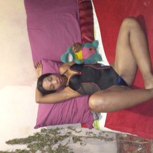 Model - sexytinny sexybody