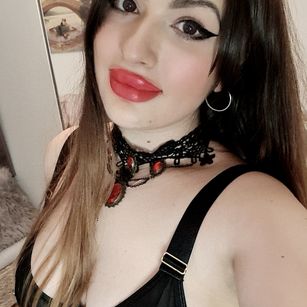 Model - MistressKendra findom