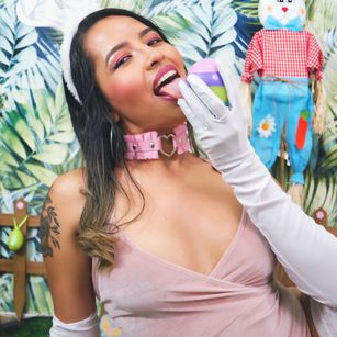 Model - Madelaine Jones anal