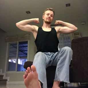 Model - Master Dustin moneyslave