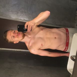 Model - Master Dustin CashSlave