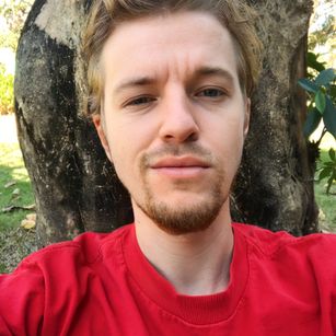 Model - Master Dustin wallet