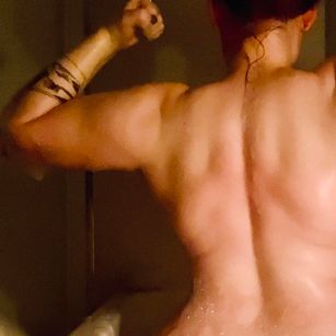 Model - YourGoddessAnnabelle femdom