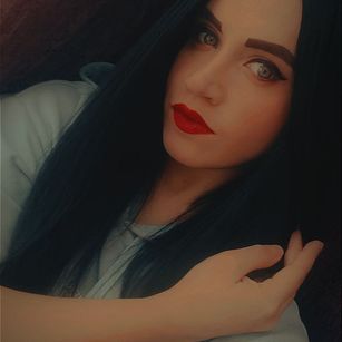 Model - Jennifer brunette