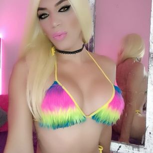 Model - tatyanna Blonde